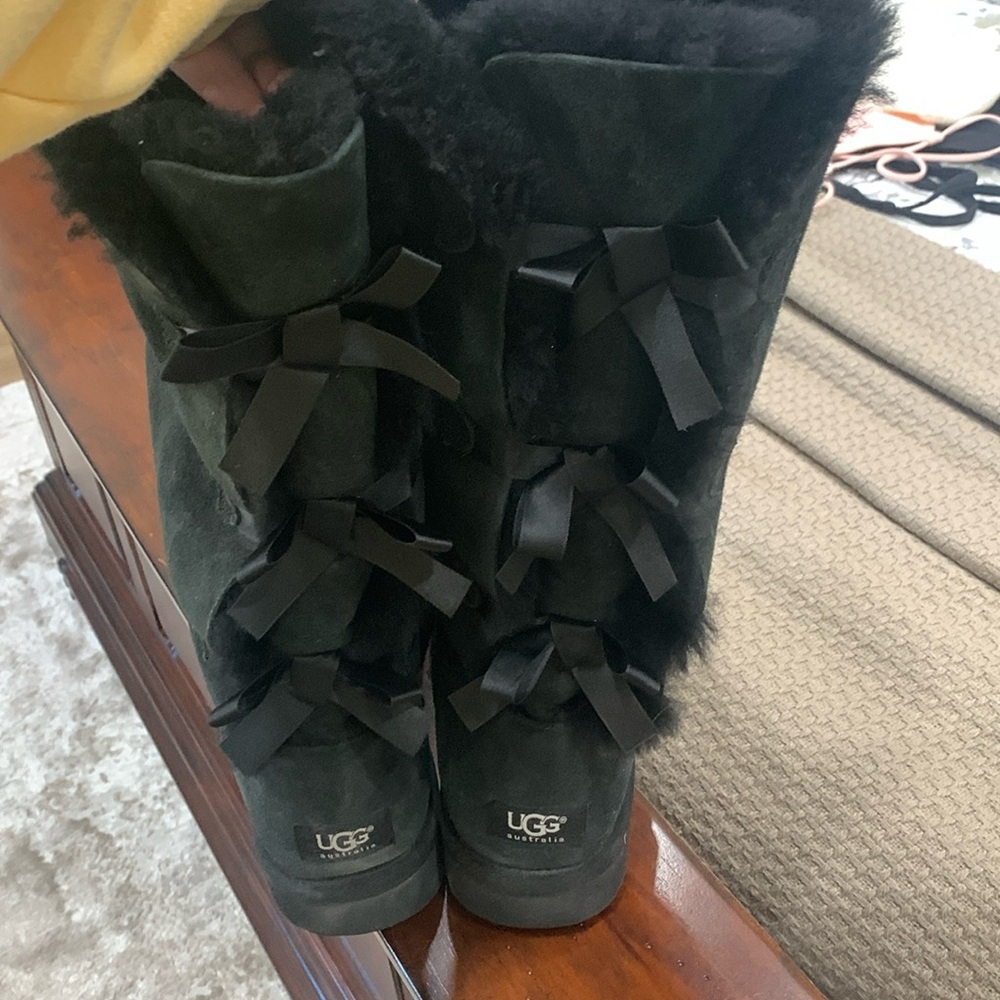 UGG Bailey Bow